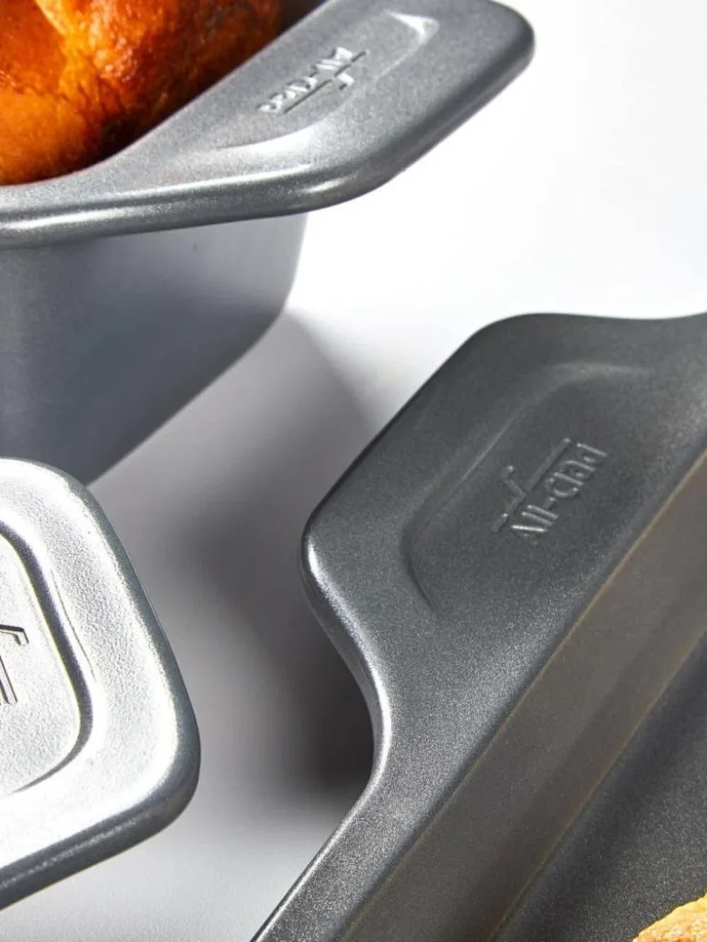 ALL - CLAD Pro-Release Nonstick Square Baking Pan; 8x8 inch NWT
